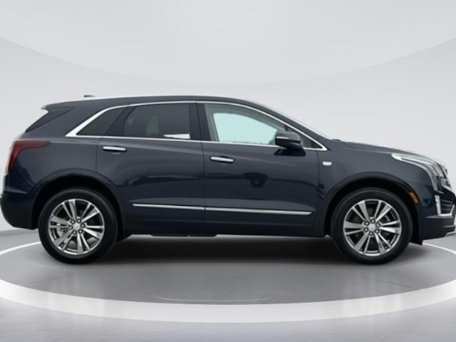 Vehicle image 4 of 33