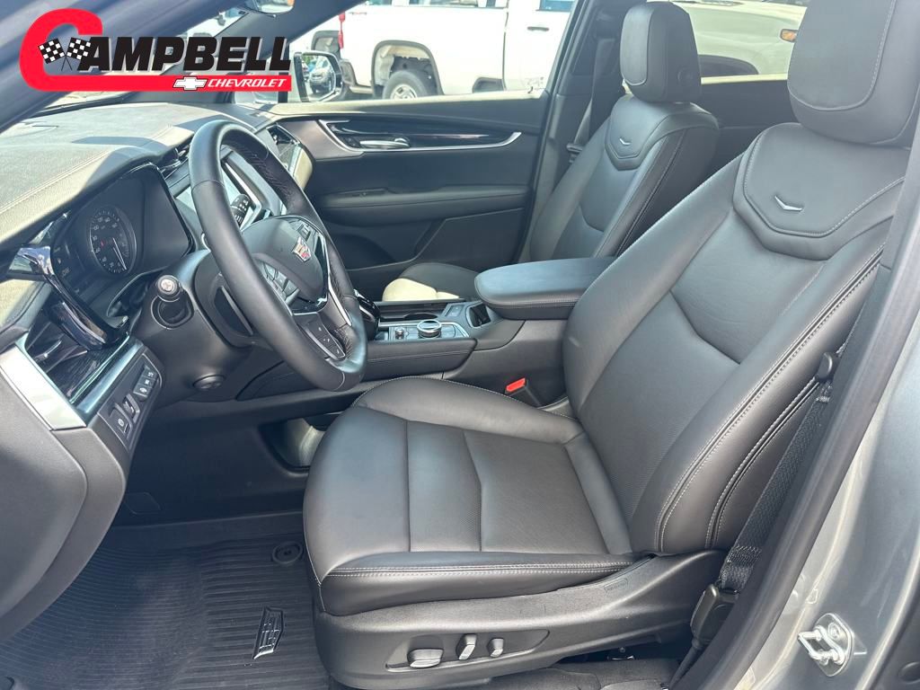 Vehicle image 16 of 37