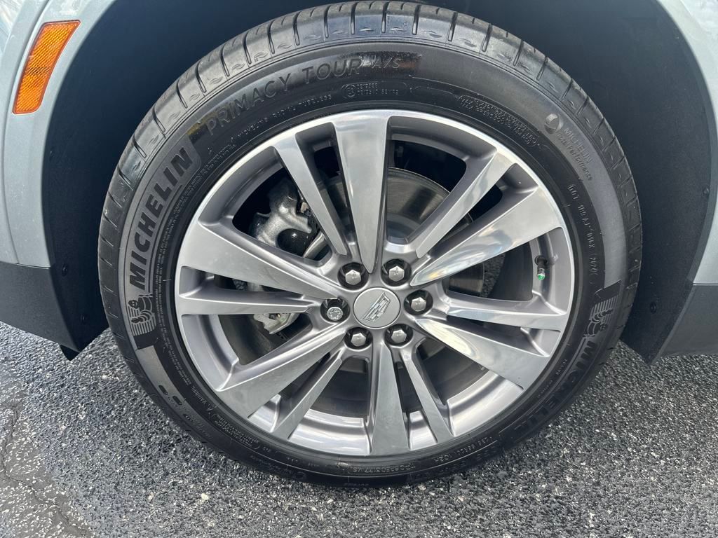 Vehicle image 34 of 37