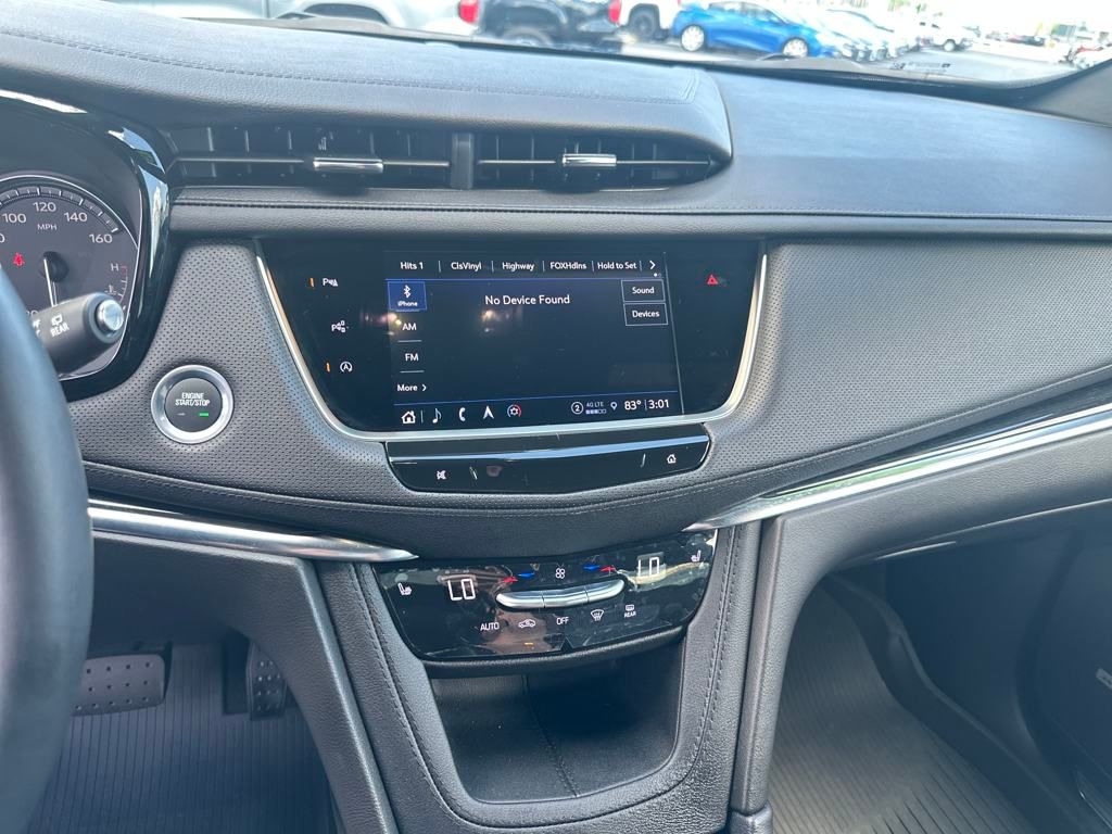 Vehicle image 24 of 37