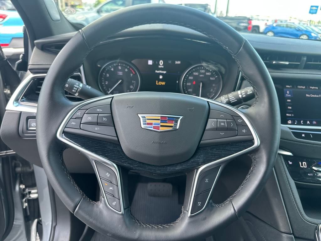 Vehicle image 21 of 37