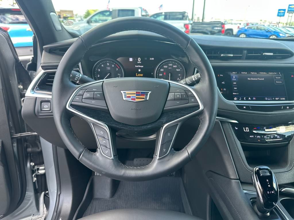 Vehicle image 20 of 37