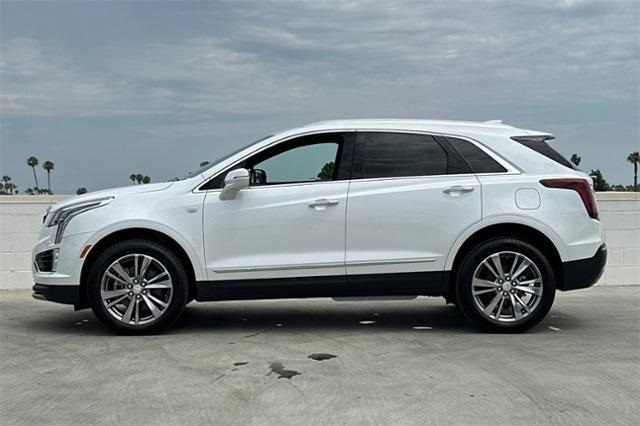 Vehicle image 8 of 33