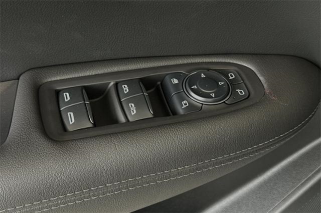 Vehicle image 29 of 33