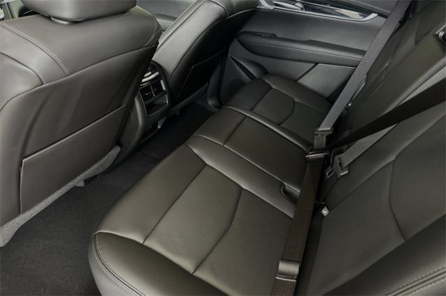 Vehicle image 12 of 33