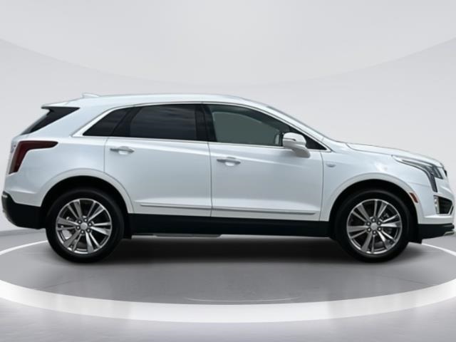 Vehicle image 4 of 33