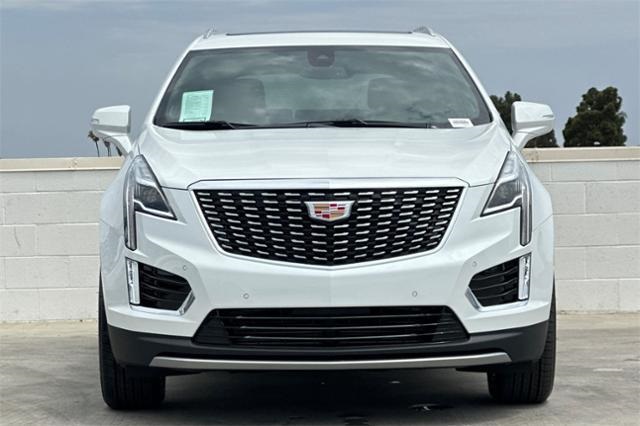 Vehicle image 2 of 33