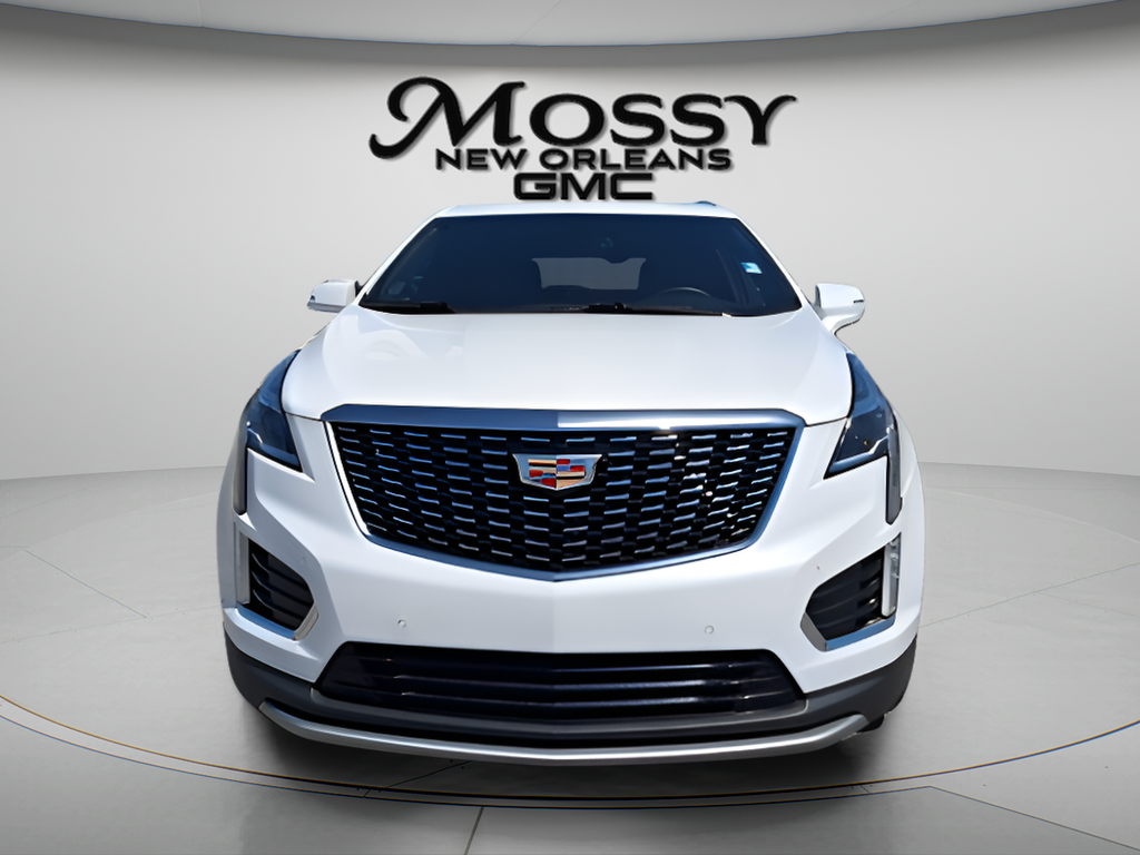 2024 Cadillac XT5 Premium Luxury Image 2 of 31