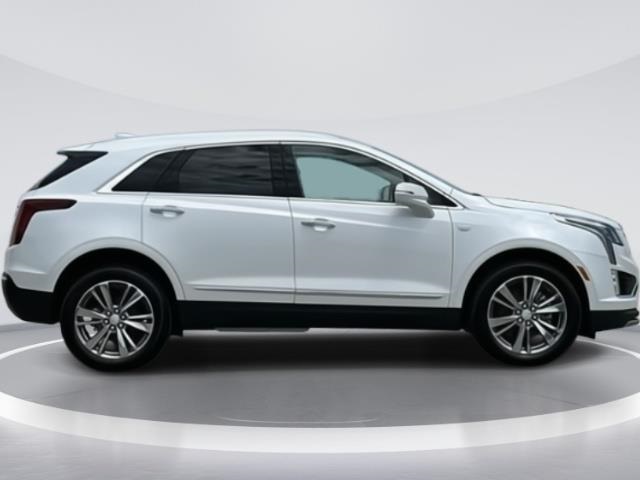 Vehicle image 4 of 33