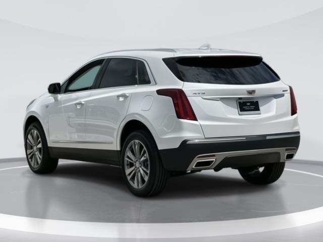 Vehicle image 7 of 33