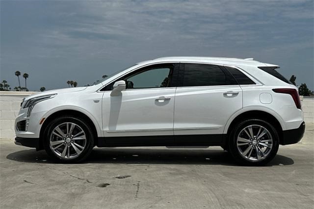 Vehicle image 8 of 33