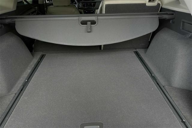 Vehicle image 10 of 33
