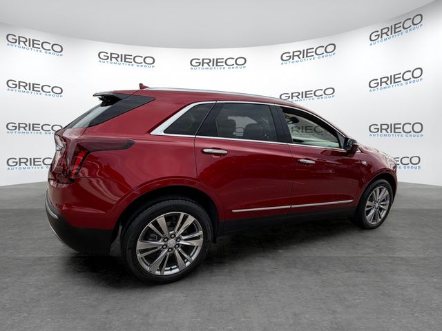 2024 Cadillac XT5 Premium Luxury Image 3 of 27