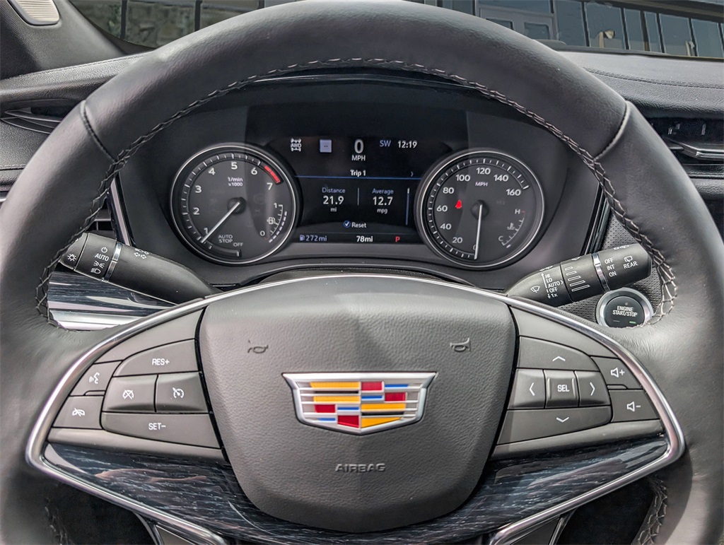 Vehicle image 26 of 37