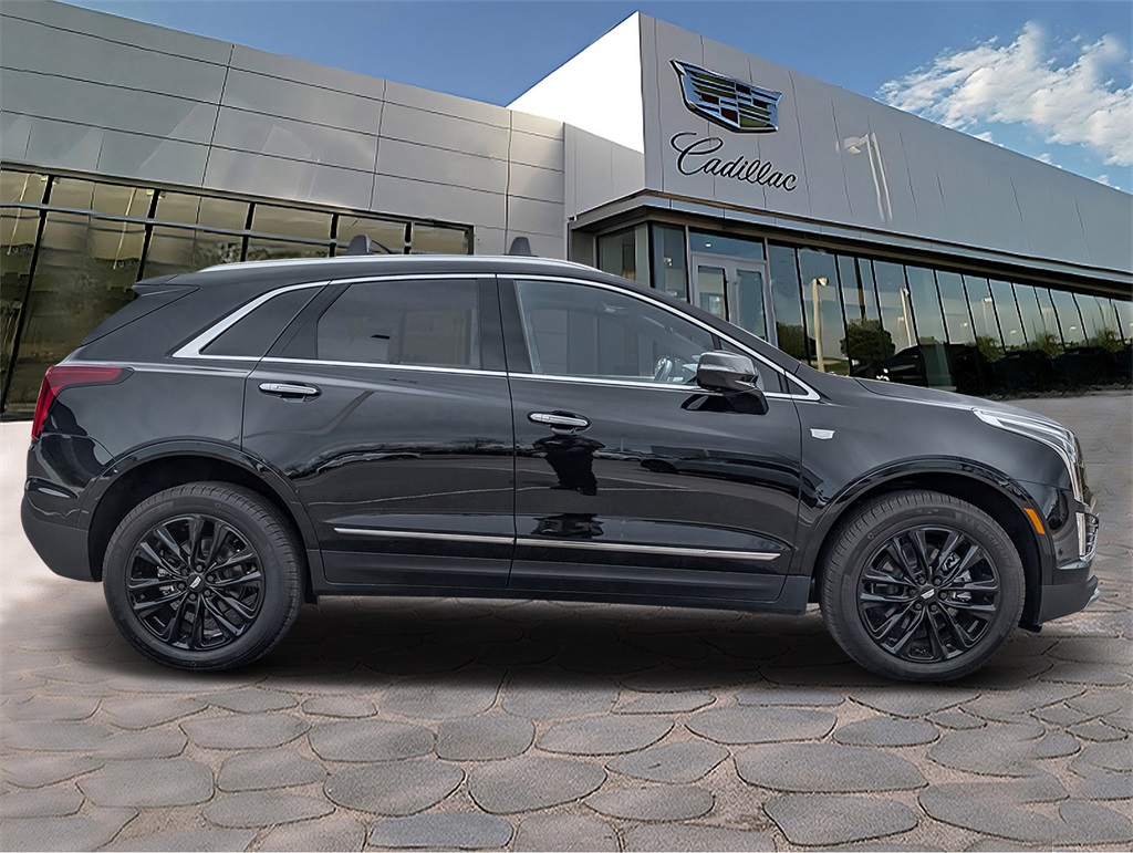 Vehicle image 3 of 37
