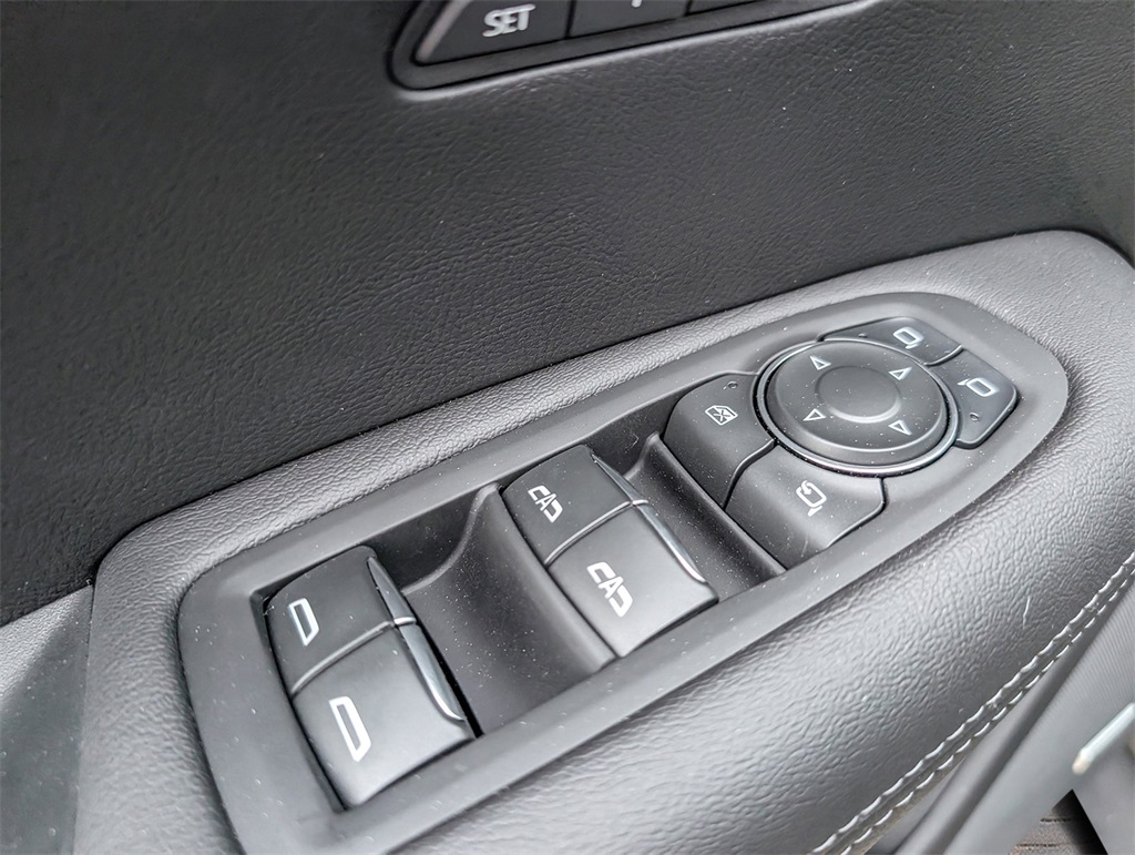 Vehicle image 14 of 37