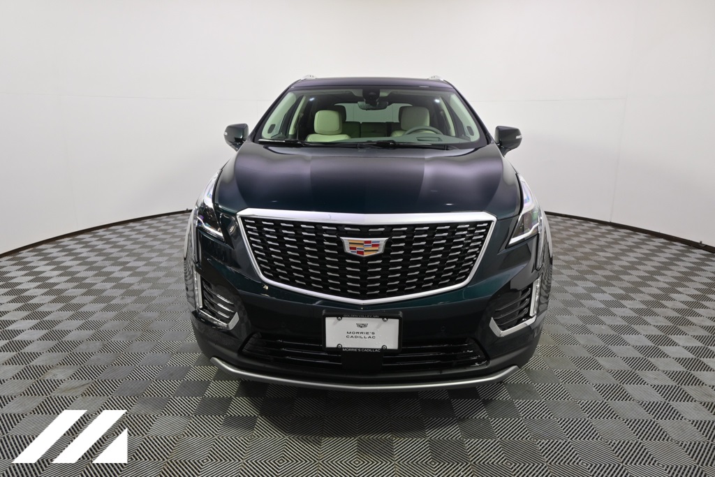 Vehicle image 10 of 37
