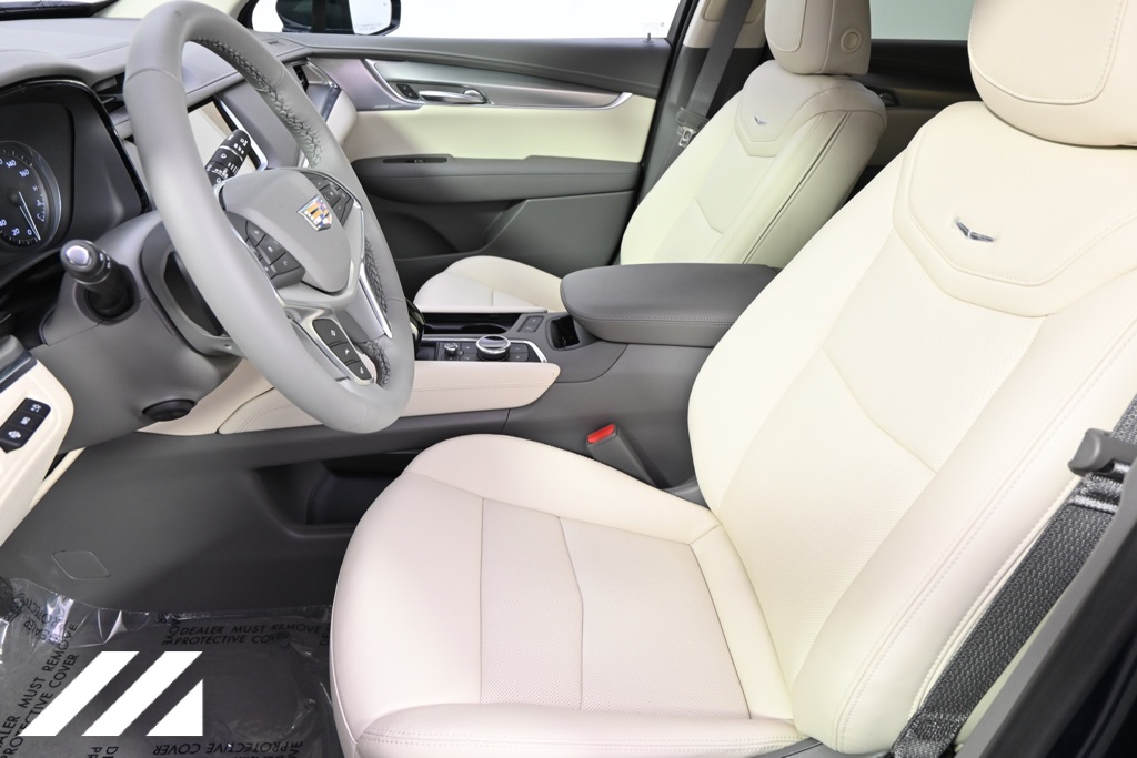 Vehicle image 13 of 37