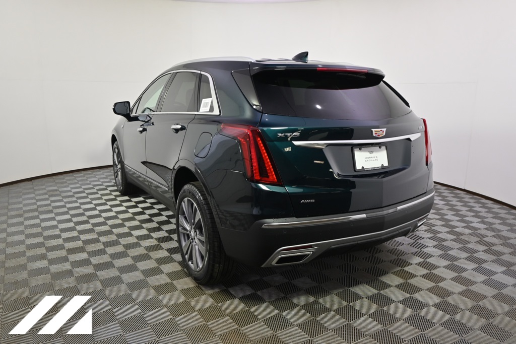 Vehicle image 4 of 37