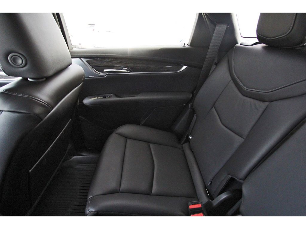 Vehicle image 12 of 23