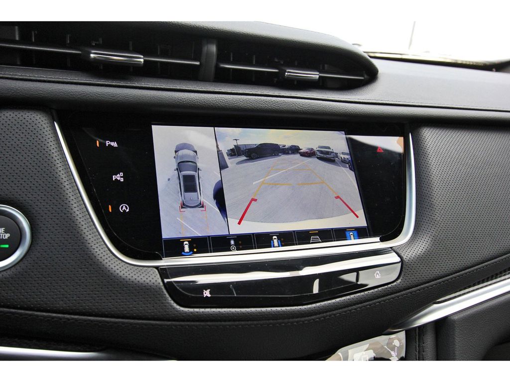 Vehicle image 16 of 23