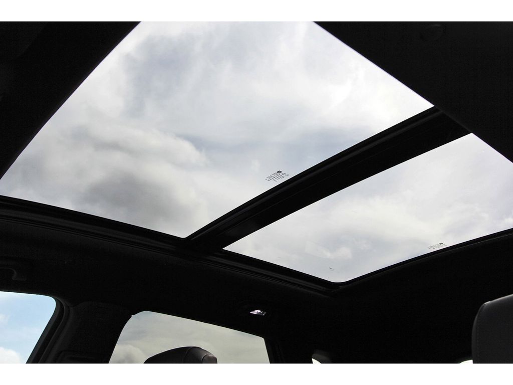 Vehicle image 23 of 23