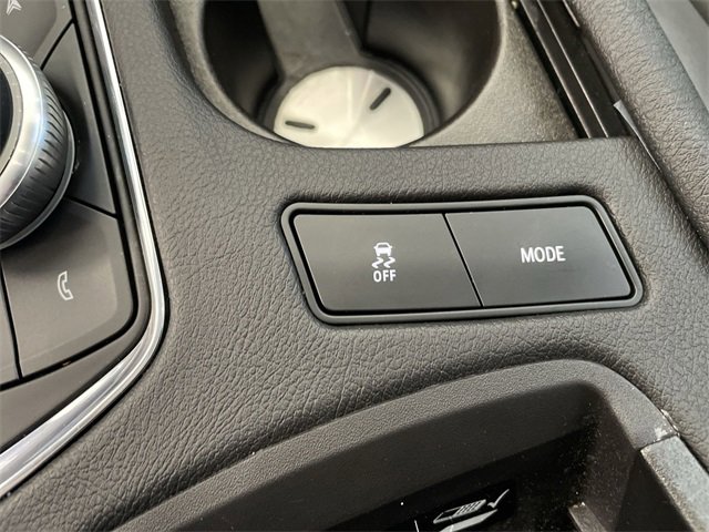Vehicle image 29 of 38