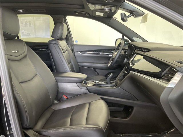 Vehicle image 19 of 38