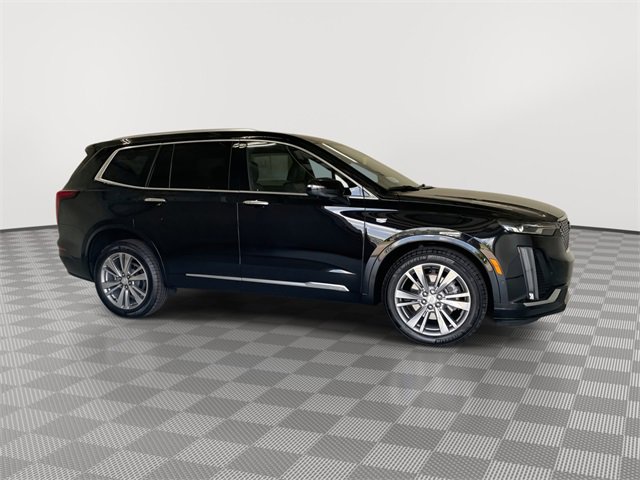 Vehicle image 4 of 38
