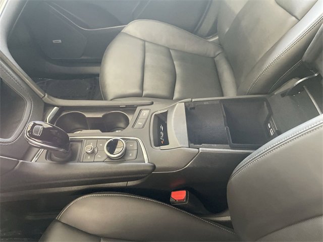 Vehicle image 26 of 38