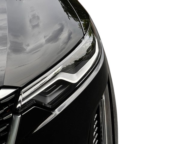 Vehicle image 10 of 36