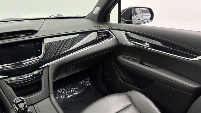 Vehicle image 22 of 41