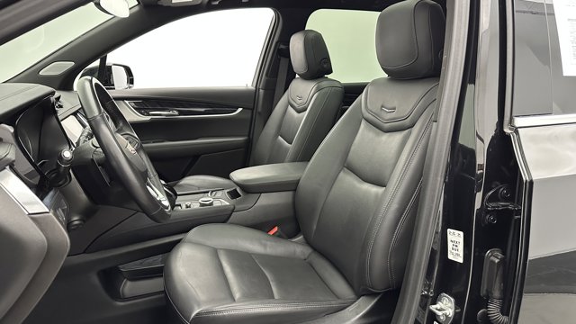 Vehicle image 28 of 41