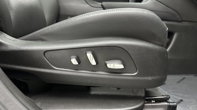 Vehicle image 40 of 41