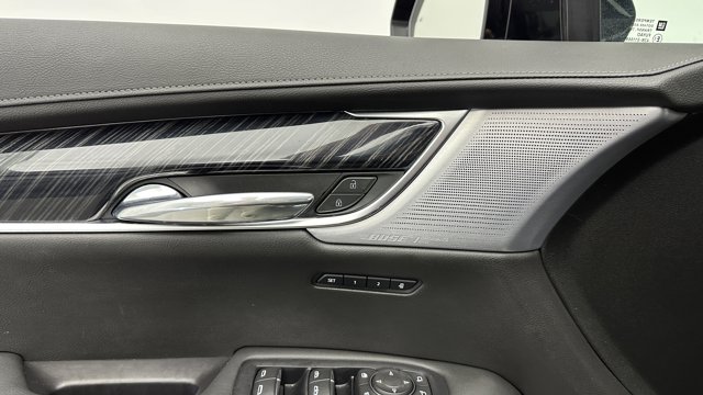 Vehicle image 26 of 41