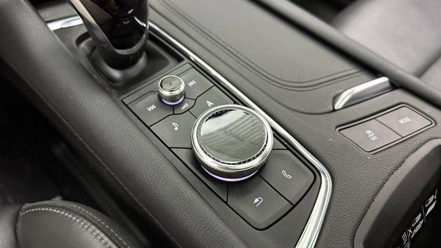 Vehicle image 15 of 41