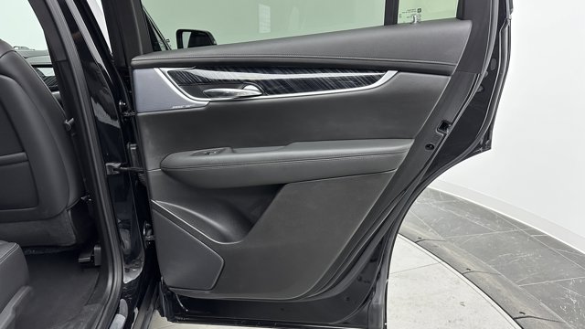 Vehicle image 36 of 41