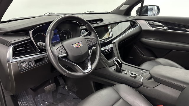 Vehicle image 10 of 41