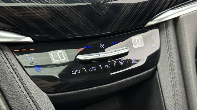 Vehicle image 13 of 41