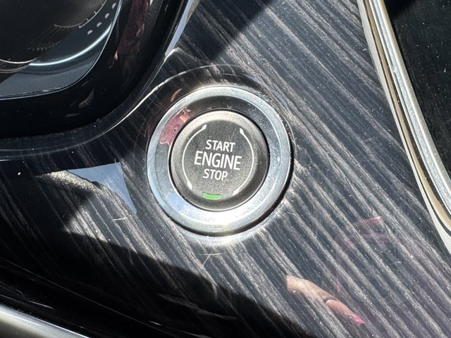 Vehicle image 29 of 33