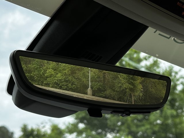 Vehicle image 26 of 36