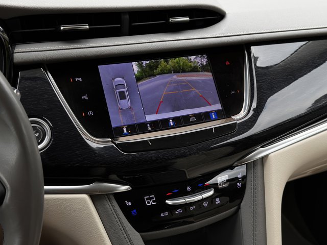 Vehicle image 24 of 36