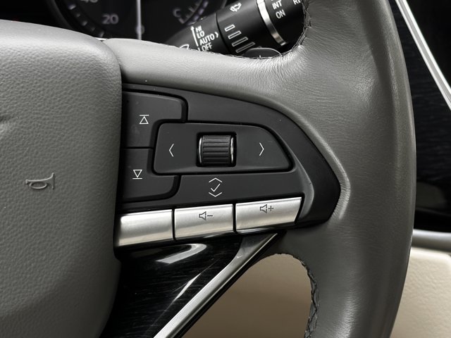 Vehicle image 19 of 36