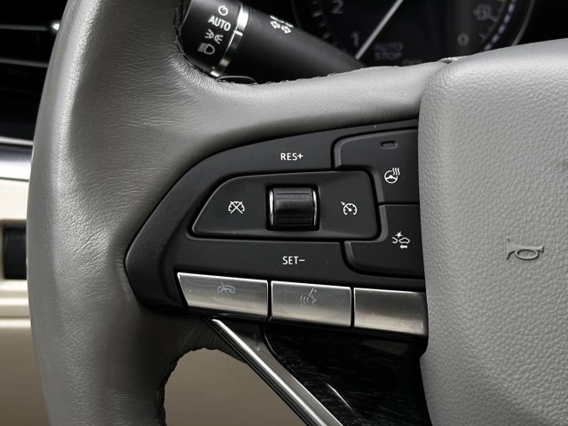 Vehicle image 18 of 36