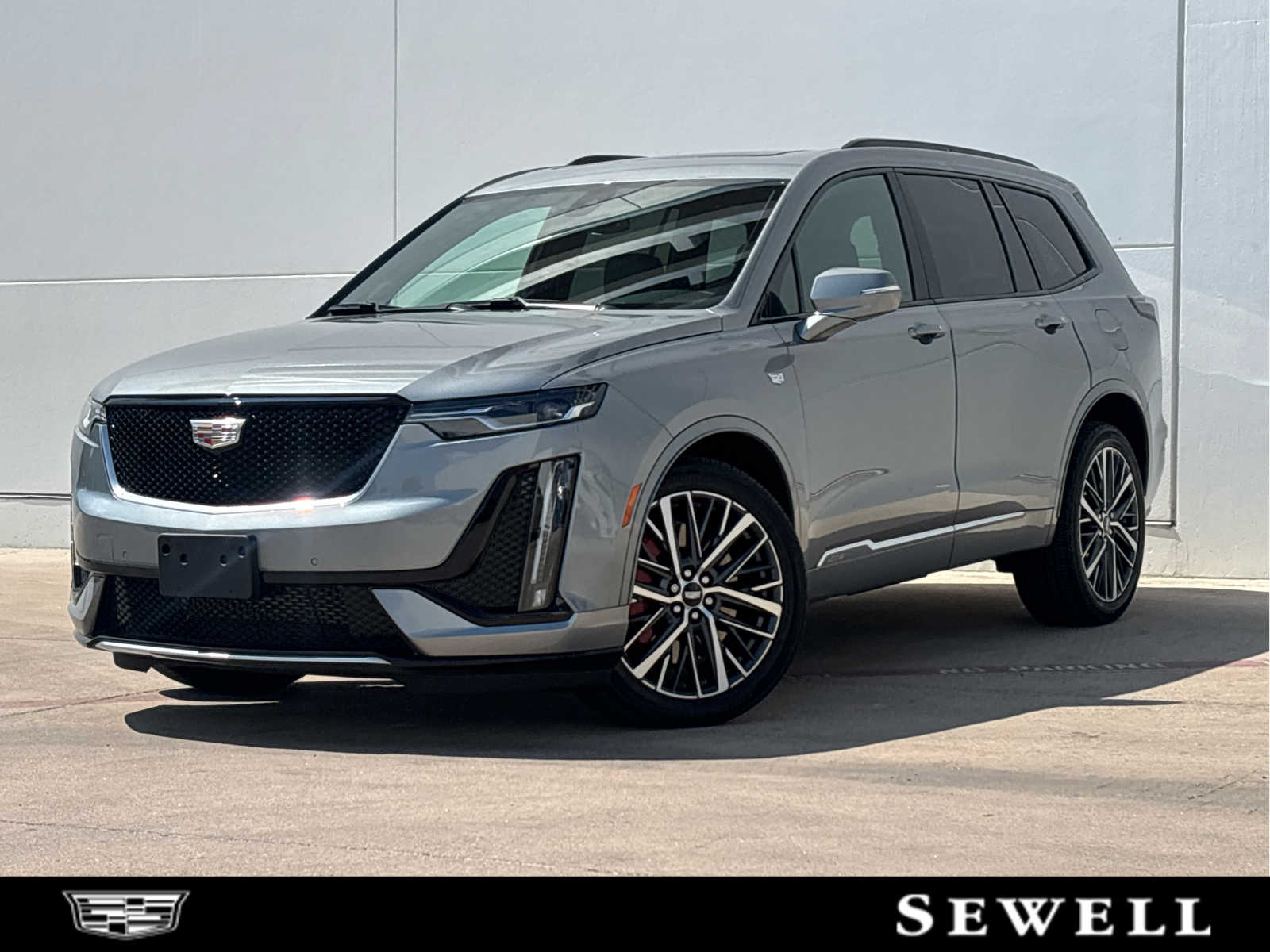 2024 Cadillac XT6 Sport Image 1 of 30