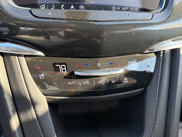 2024 Cadillac XT6 Sport Image 25 of 30