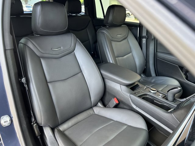 Vehicle image 14 of 34