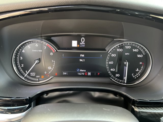 Vehicle image 20 of 34