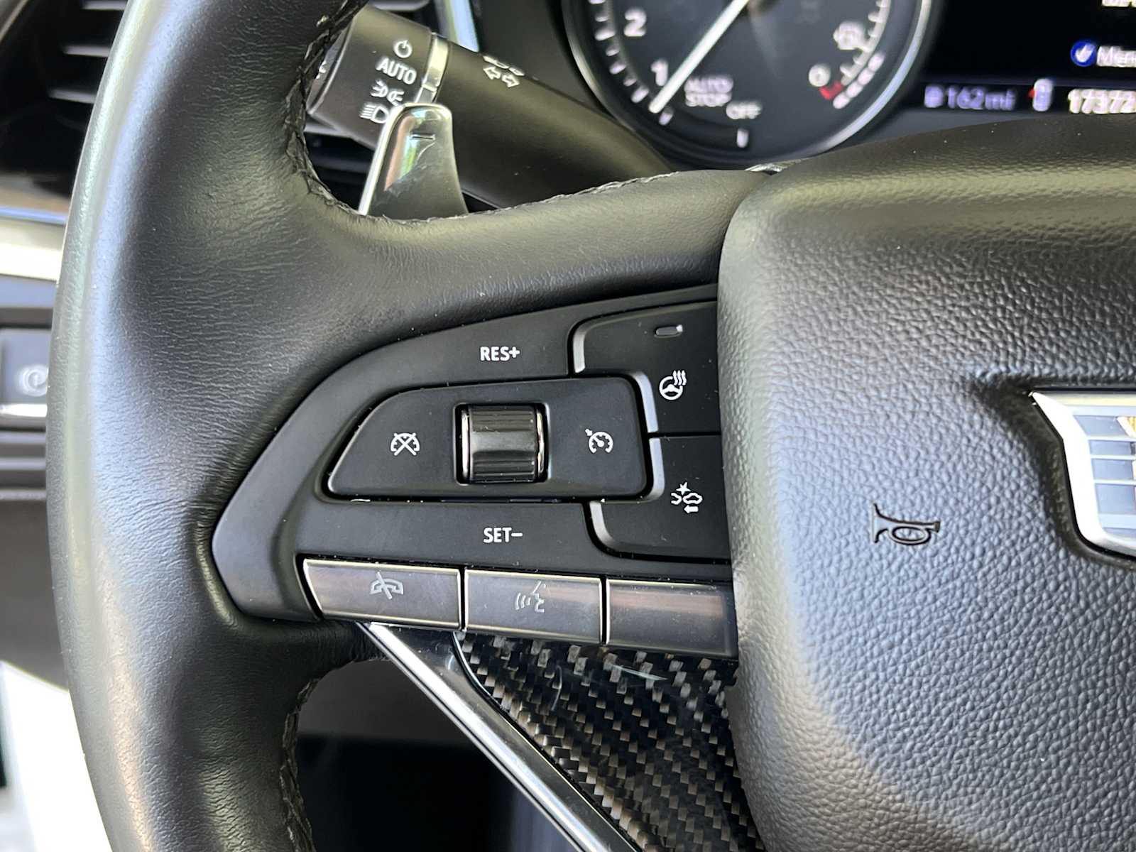 Vehicle image 32 of 36