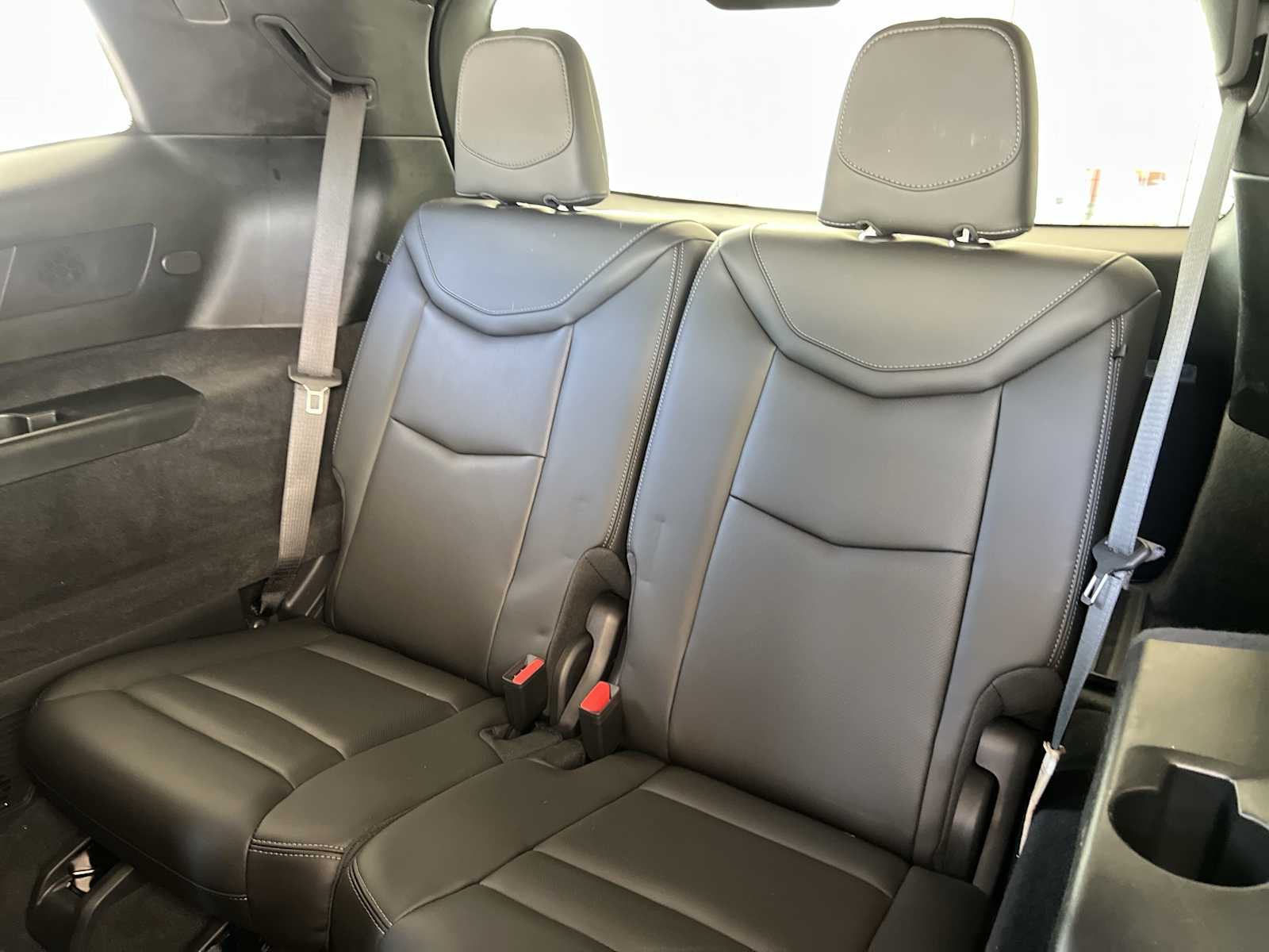 Vehicle image 16 of 36